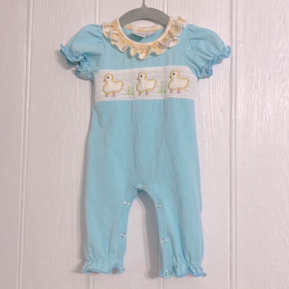 MARIE NICOLE EUC Girls Adorable Smocked Ruffle Easter Bubble Jumpsuit - Picture 1 of 2